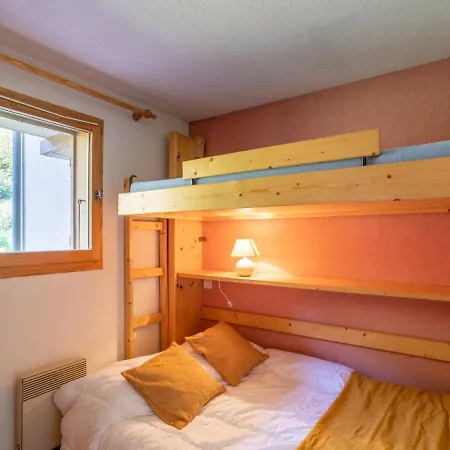 Appartement Les Aiguilles Du Midi-4 By Interhome *