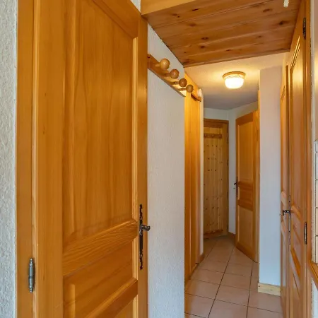 Les Aiguilles Du Midi-4 By Interhome *